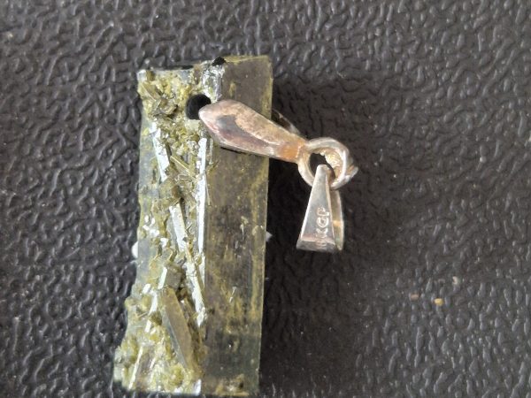 Epidote argent