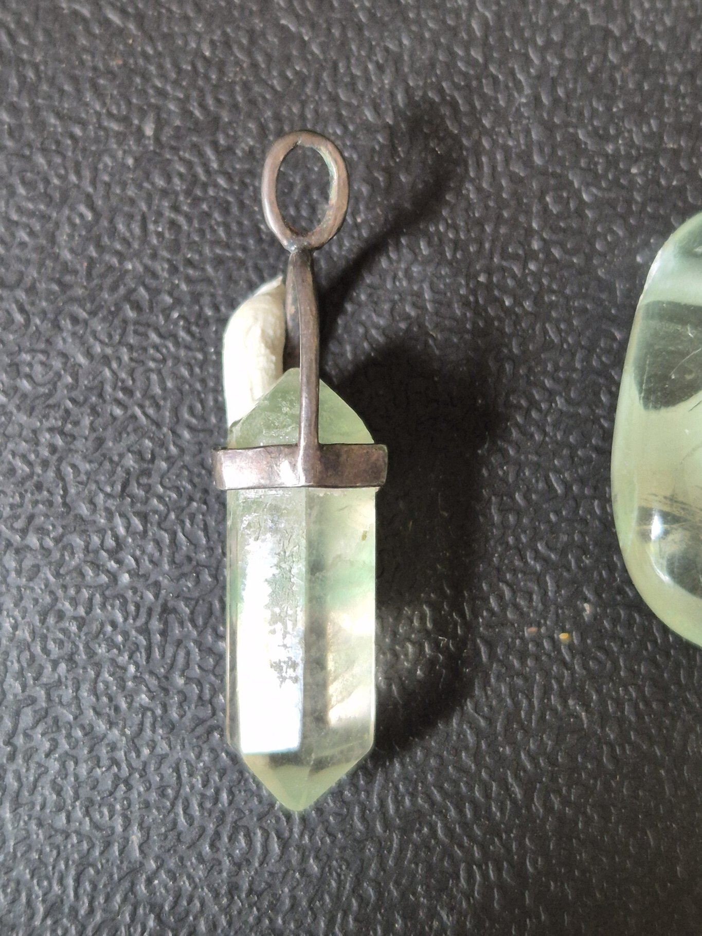 Fluorite verte pointe