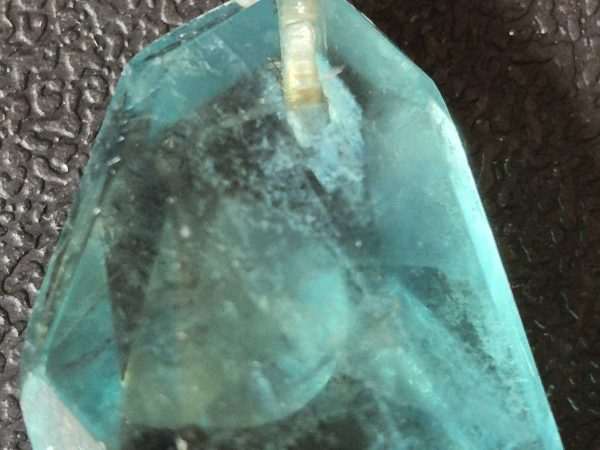 Fluorite bleue facettée