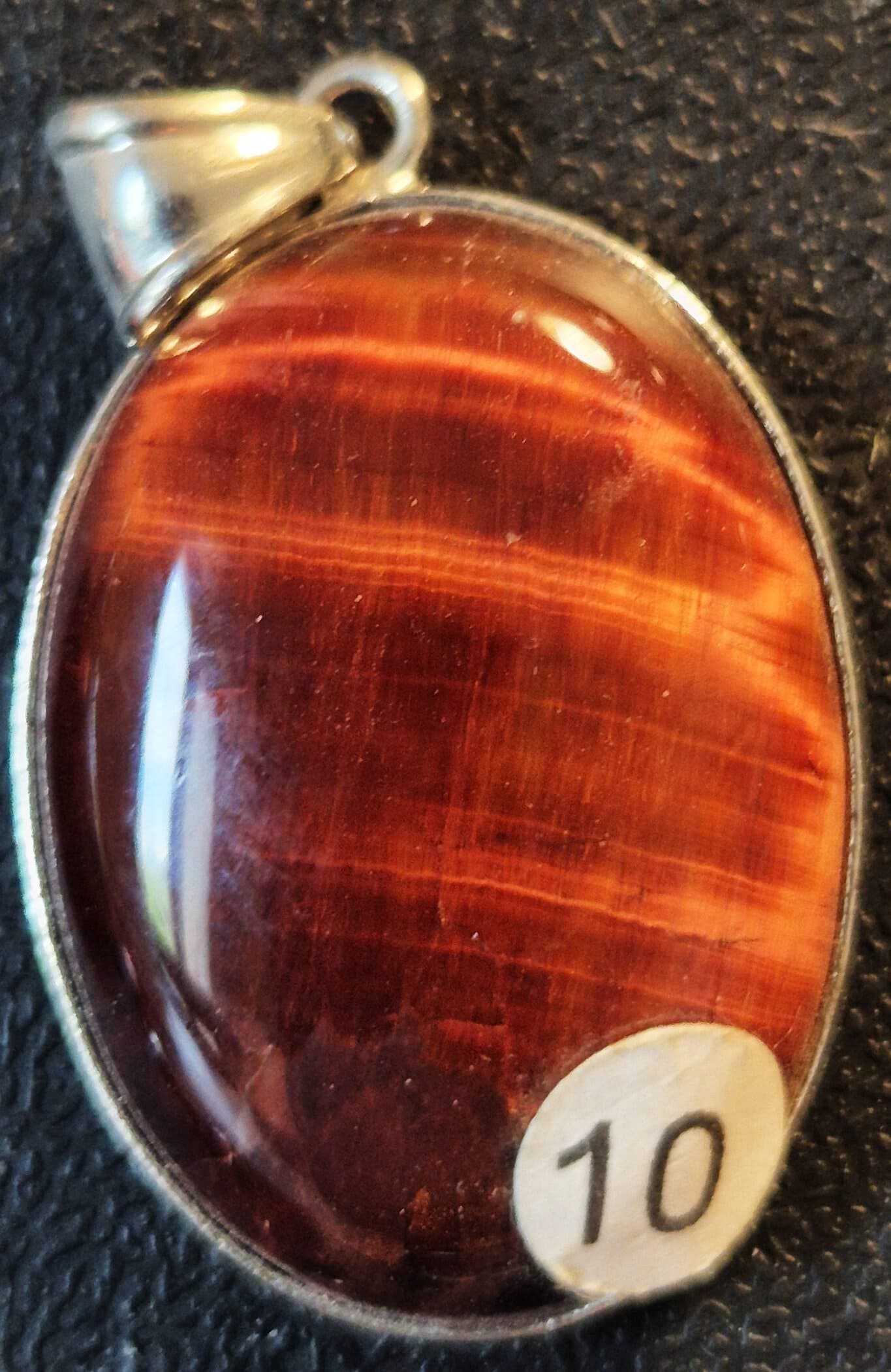 Œil de taureau cabochon