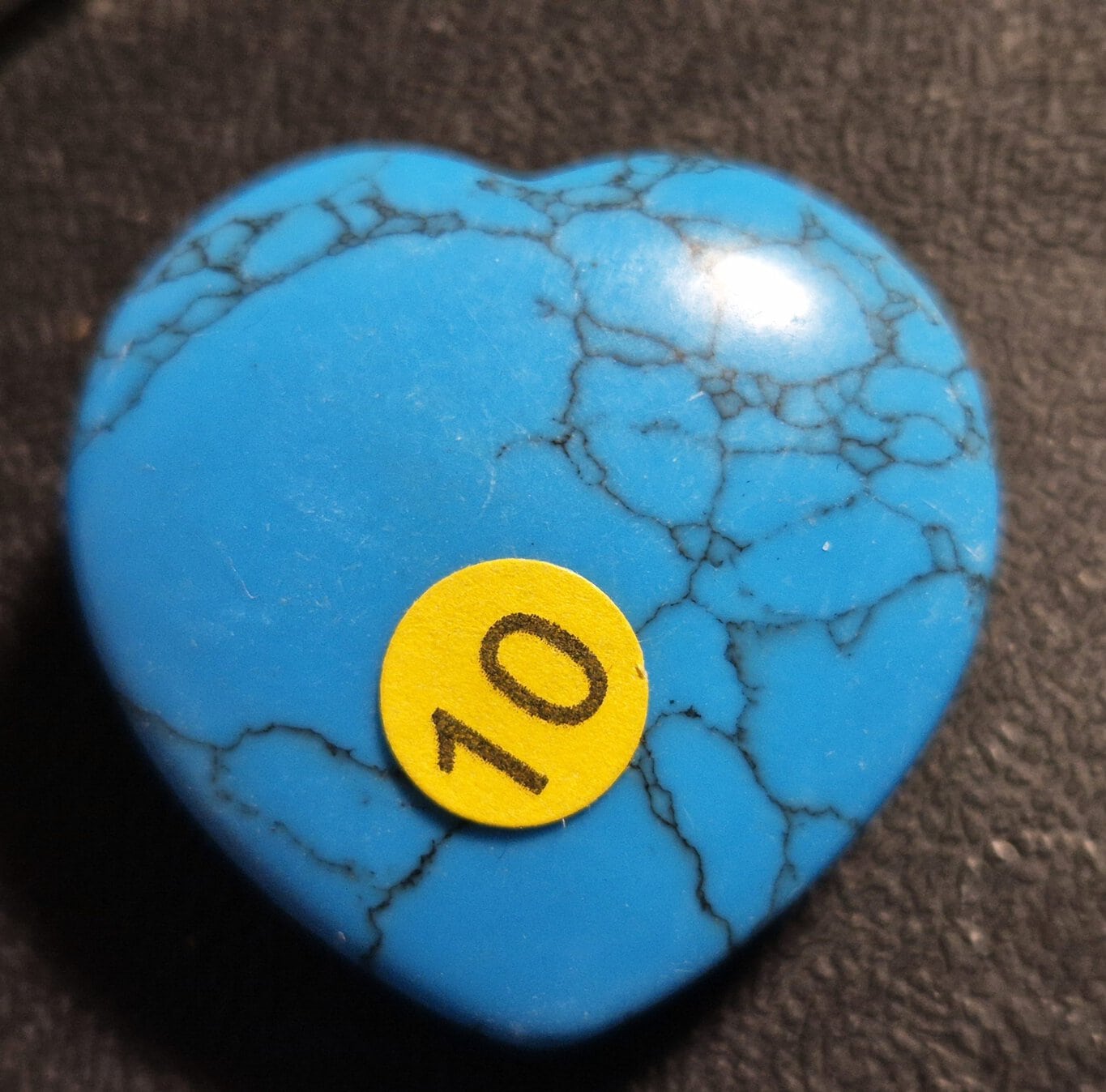 Howlite bleue coeur