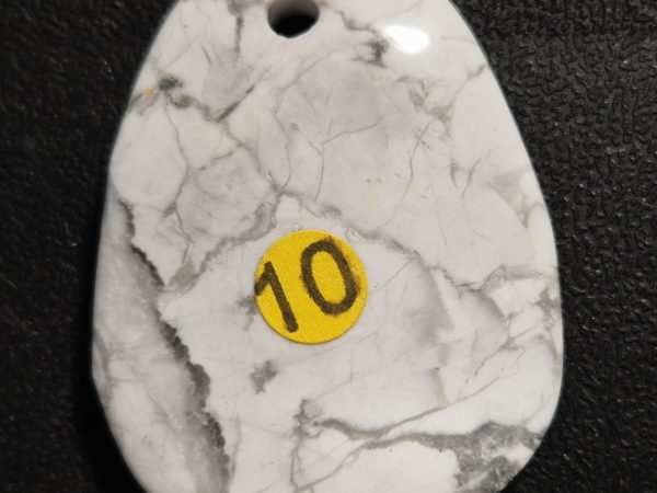 Howlite ondulée