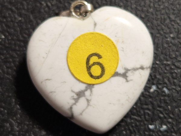 Howlite coeur