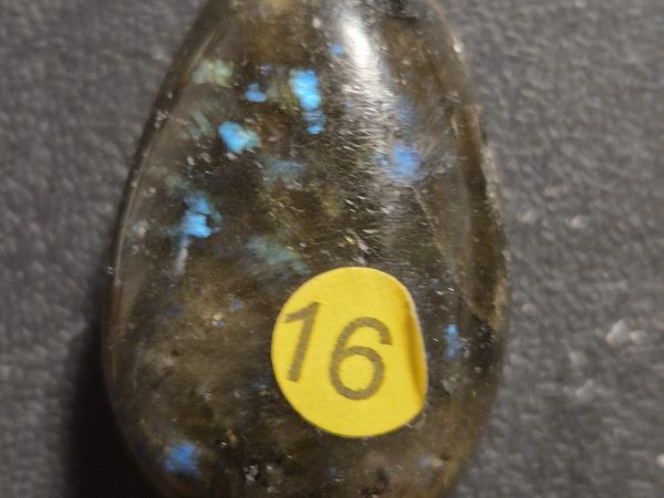 Labradorite percée